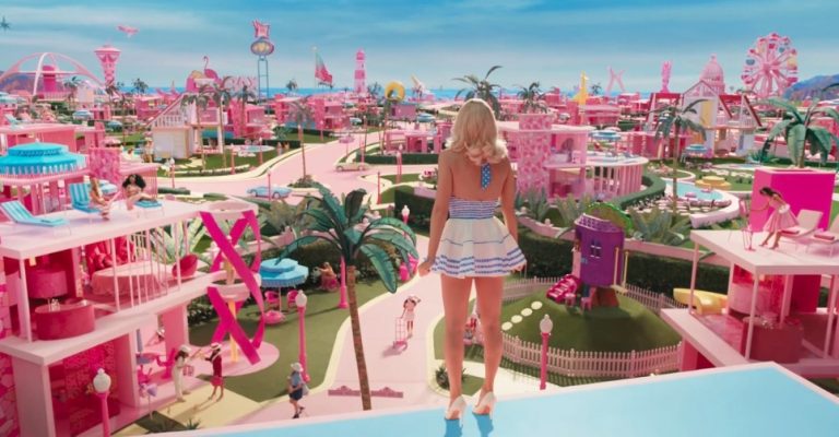 Rosa Barbie hyper marketing fandom